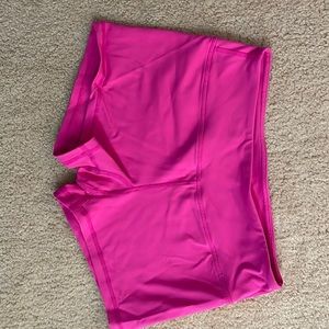 Savage Barbell booty shorts. Like new. Size medium.